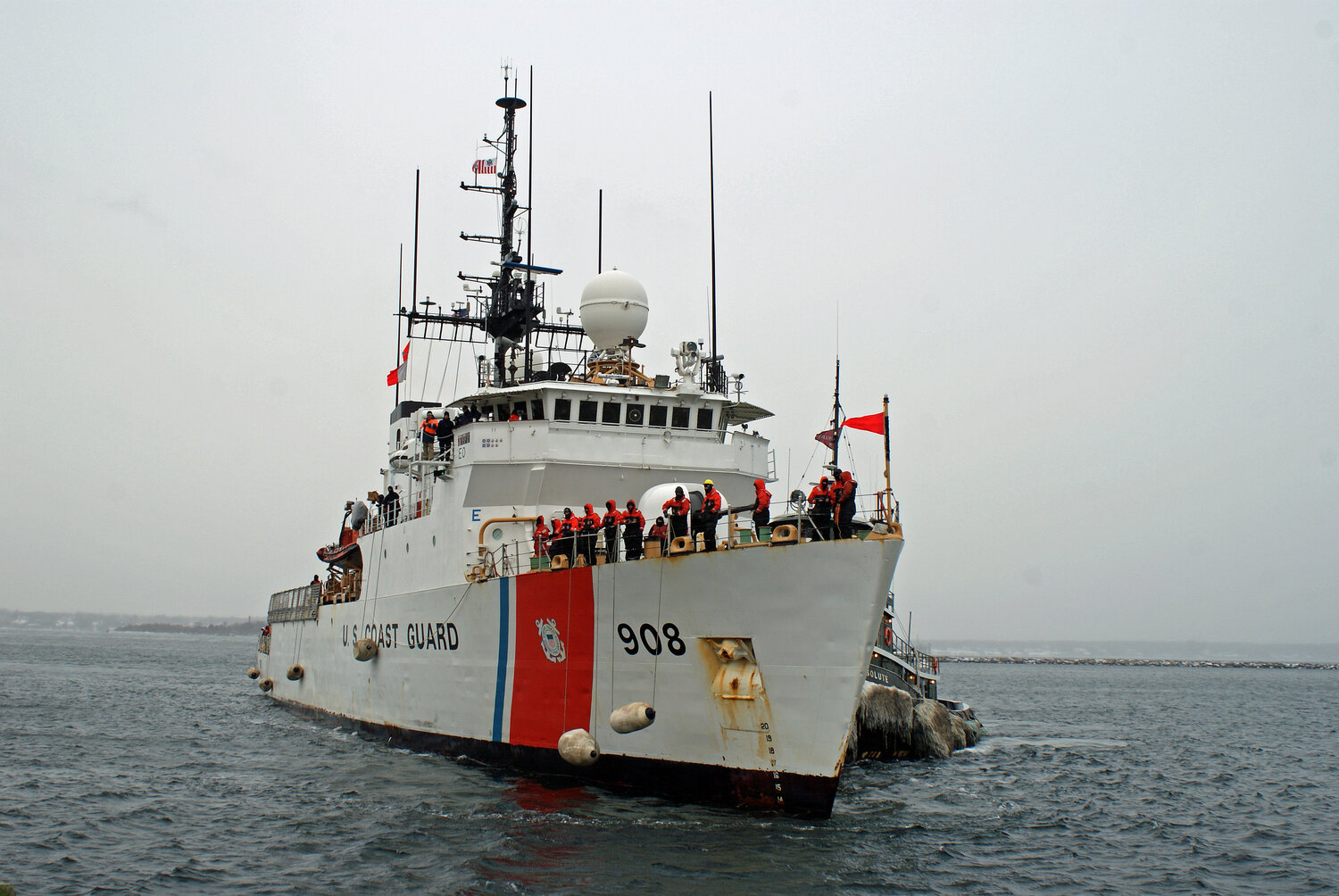 The photo of USCG Tahoma (WMEC-908) was captured on 15 Jan 2009, Newport, RI.
